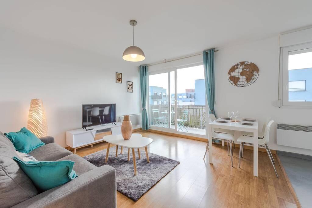 Crystal Apartment Disneyland Bmyguest Montévrain Buitenkant foto